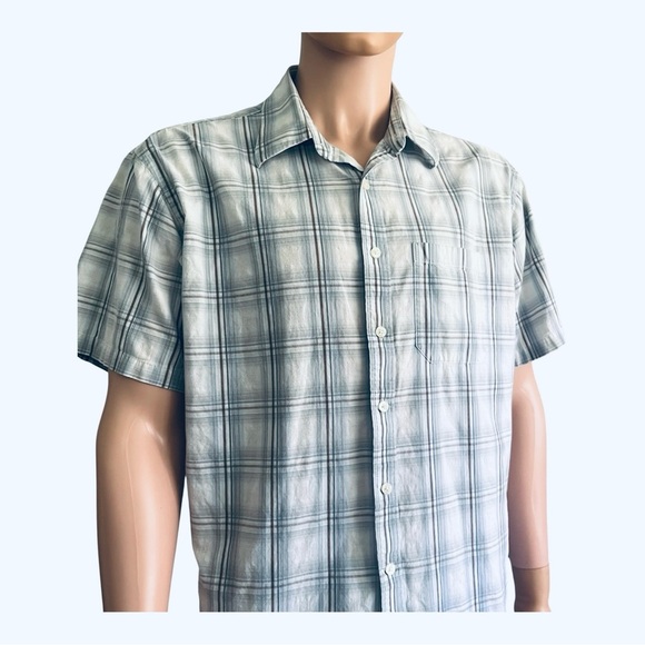 Van Heusen shirt blue white plaid XL (17-17.5) short sleeve button down collar - Picture 4 of 16